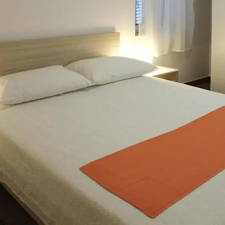Holiday home Holiday Moro Privlaka - Cdn02100a-fya