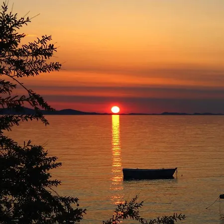 Holiday Moro Privlaka - Cdn02100a-fya Holiday home *