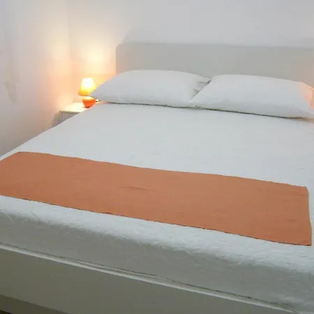 Holiday home Holiday Moro Privlaka - Cdn02100a-fya